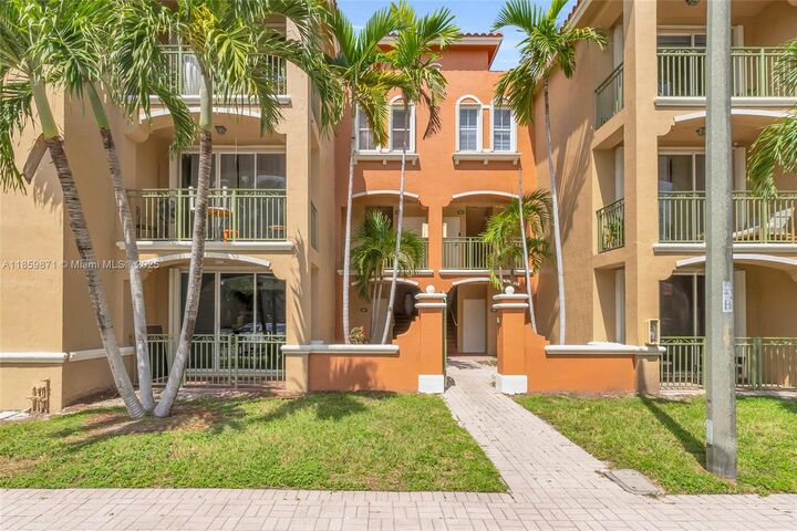 Property Photo: 6670 NW 114th Ave 601 FL 33178