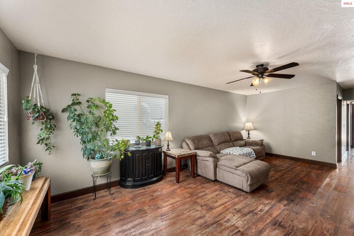 Property Photo:  164 W Hilgren Dr  ID 83835 