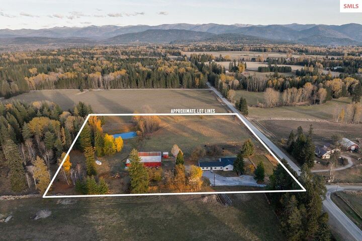 Property Photo:  2685 Selle Rd  ID 83864 