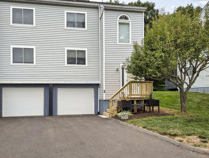 25 Sunridge Lane 25  Cromwell CT 06416 photo