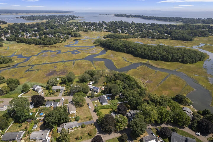 Property Photo:  18 Ruth Drive  CT 06475 