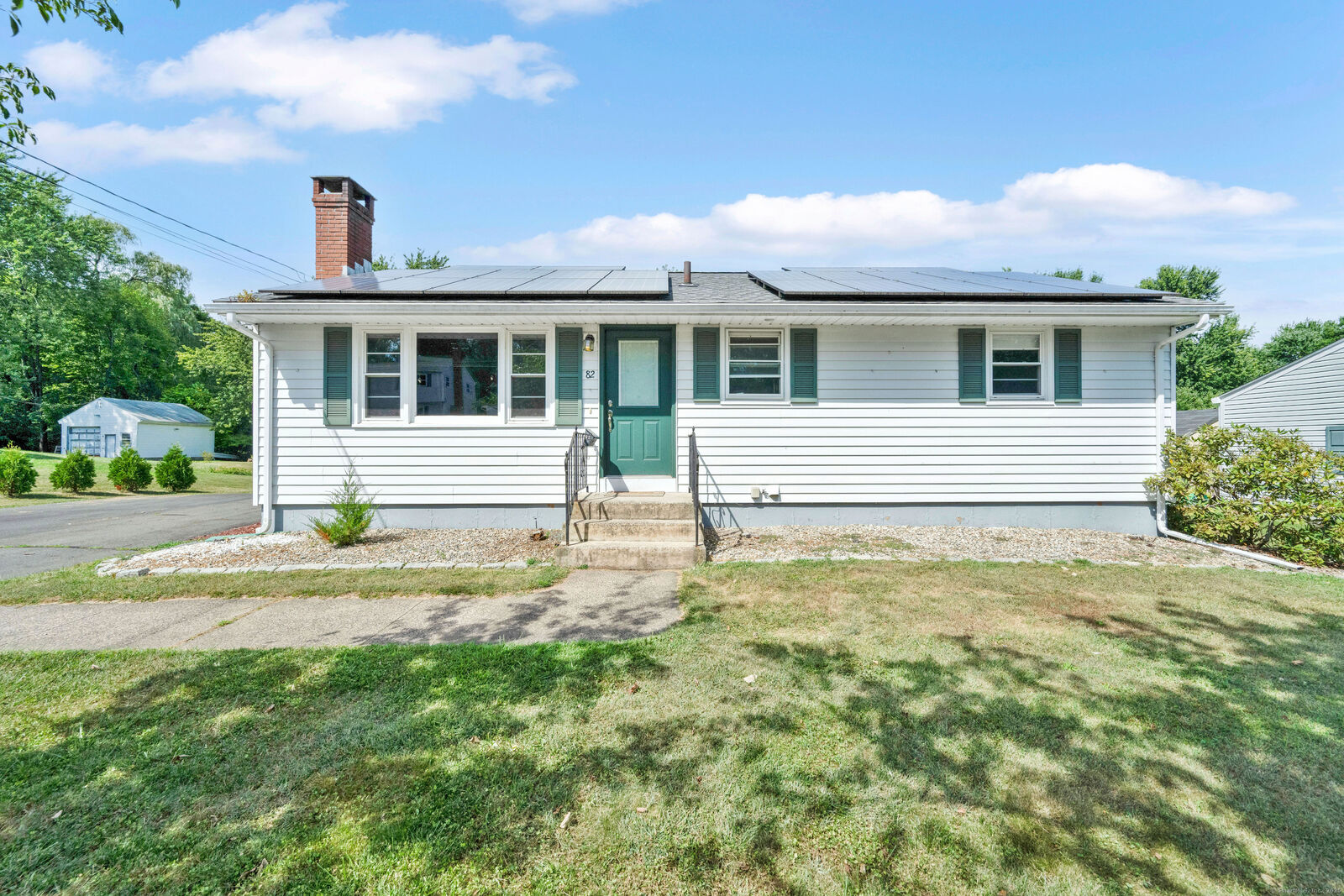 Property Photo: 82 Basswood Drive CT 06457