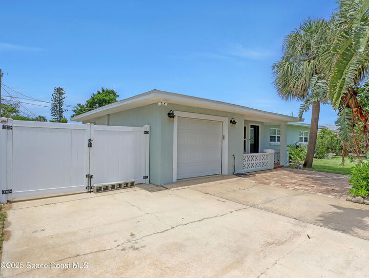 131 E Arlington Street  Satellite Beach FL 32937 photo