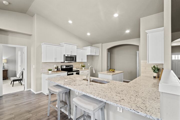 Property Photo: 18126 E Barclay Ct 3/4 Snowbrush WA 99016