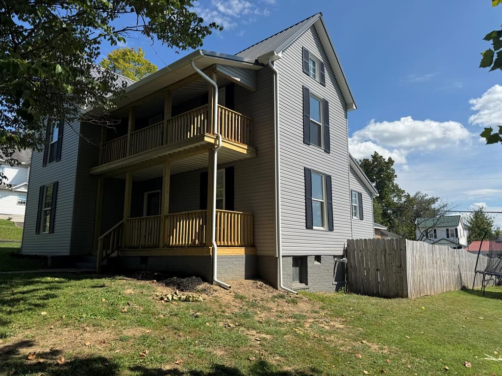 Property Photo:  224 A St  OH 45692 
