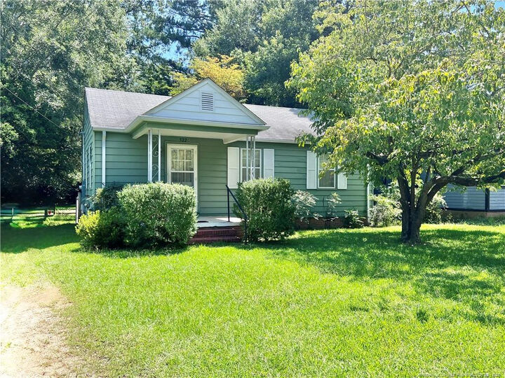 Property Photo: 522 S Caledonia Road NC 28352