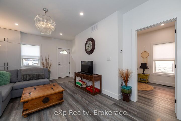 Property Photo:  360 Frank Street  ON N0H 2T0 
