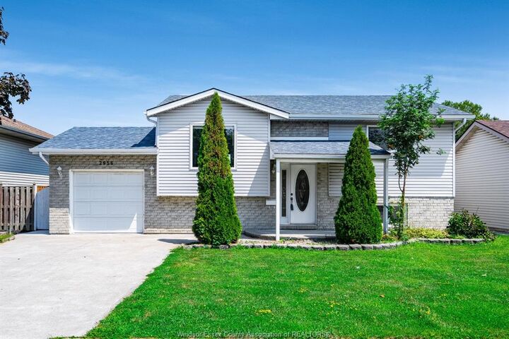 2956 Alderbrook Drive  Windsor ON N8W 5H5 photo