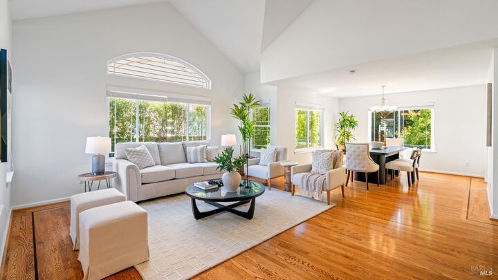Property Photo: 181 Dublin Court CA 94952