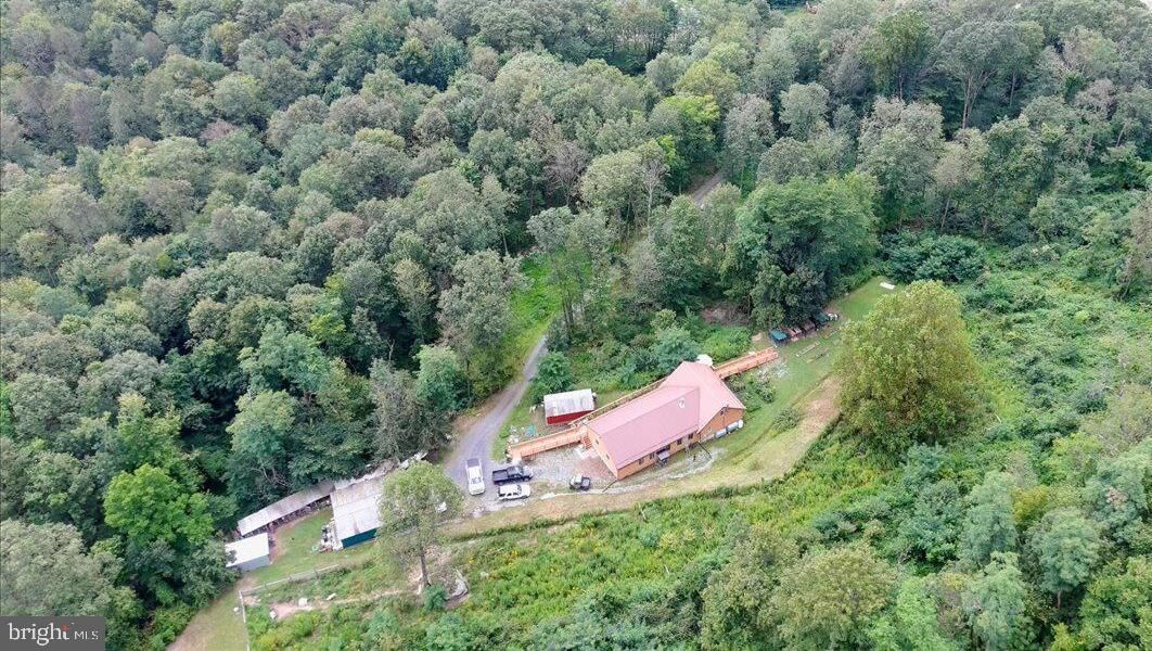 Property Photo: 855 Lincoln Highway PA 15559