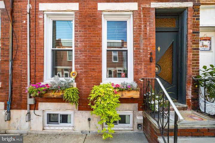 1821 S Carlisle Street  Philadelphia PA 19145 photo
