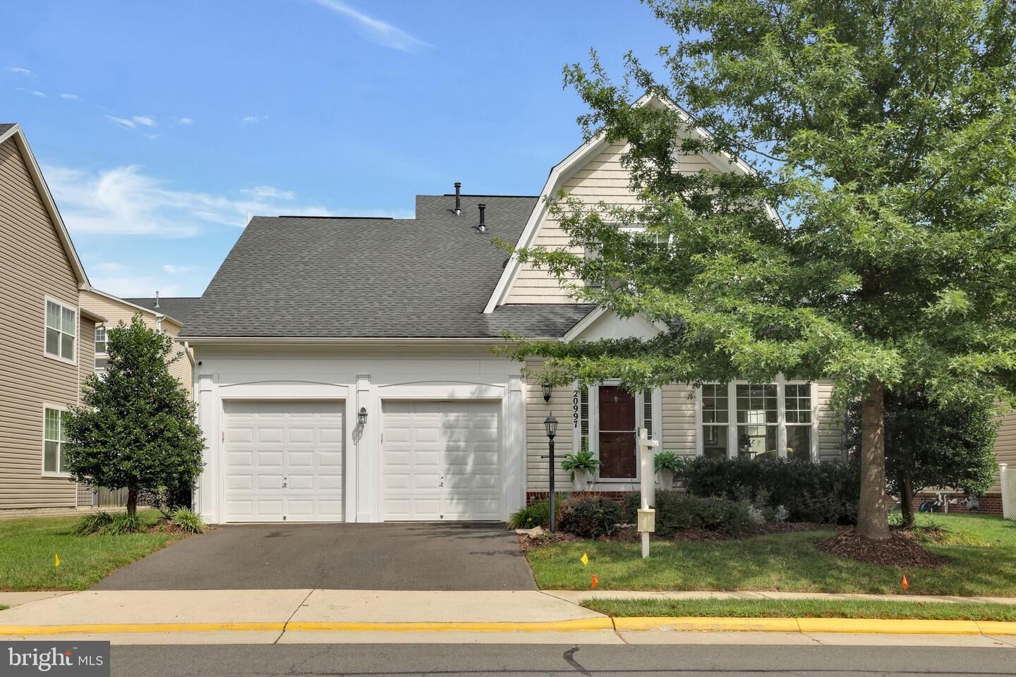Property Photo:  20997 Potomac Trail Circle  VA 20148 