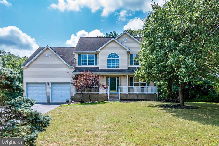 Property Photo:  19 Christinalynn Drive  NJ 08831 