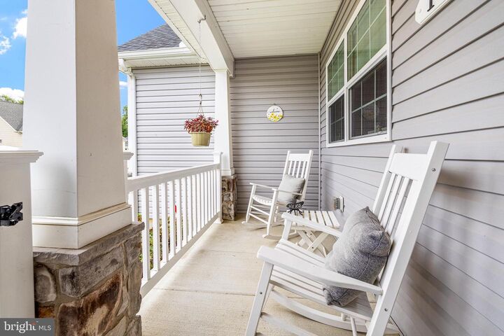 Property Photo:  16 Lexie Court  DE 19904