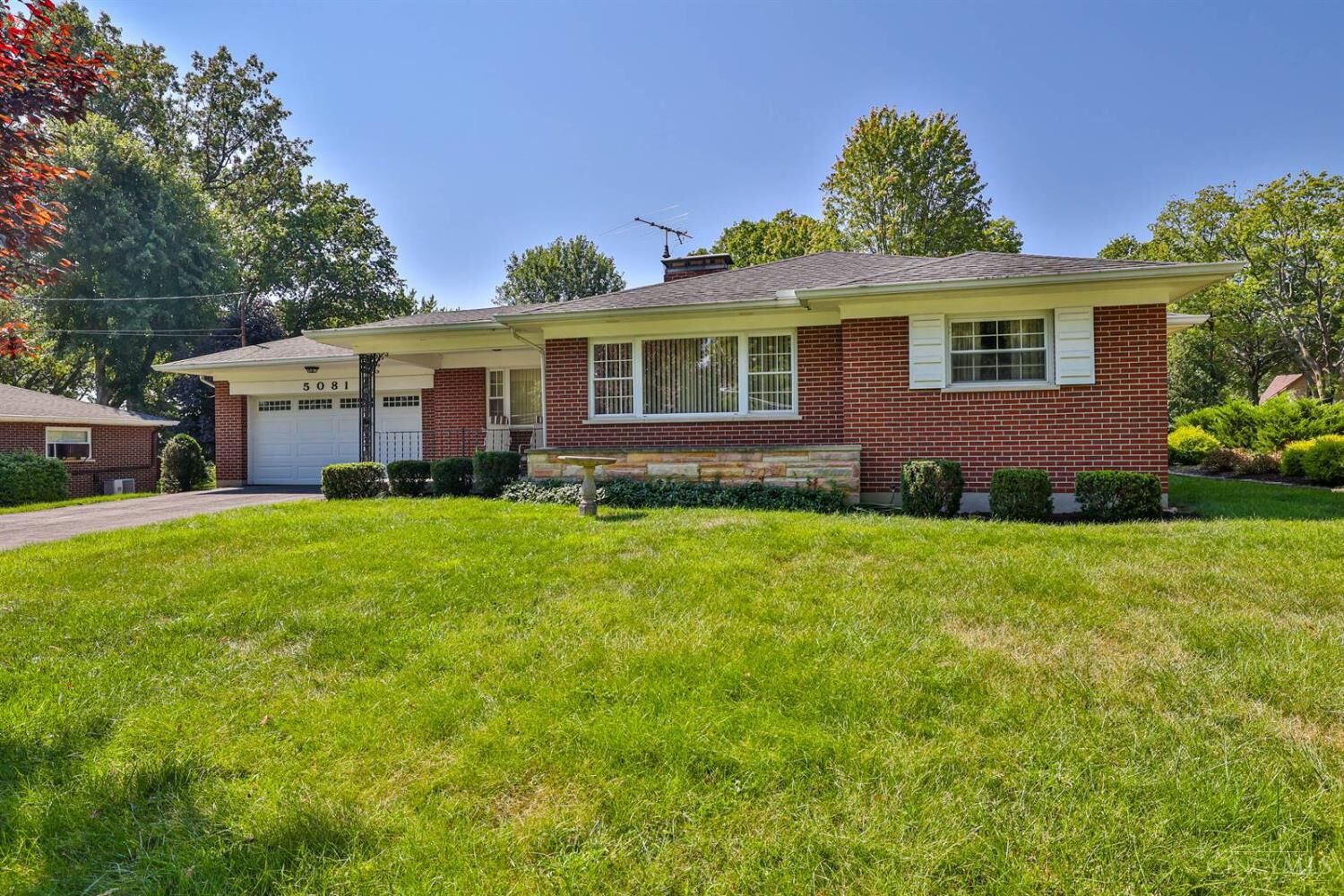 Property Photo: 5081 Belleview Avenue OH 45242