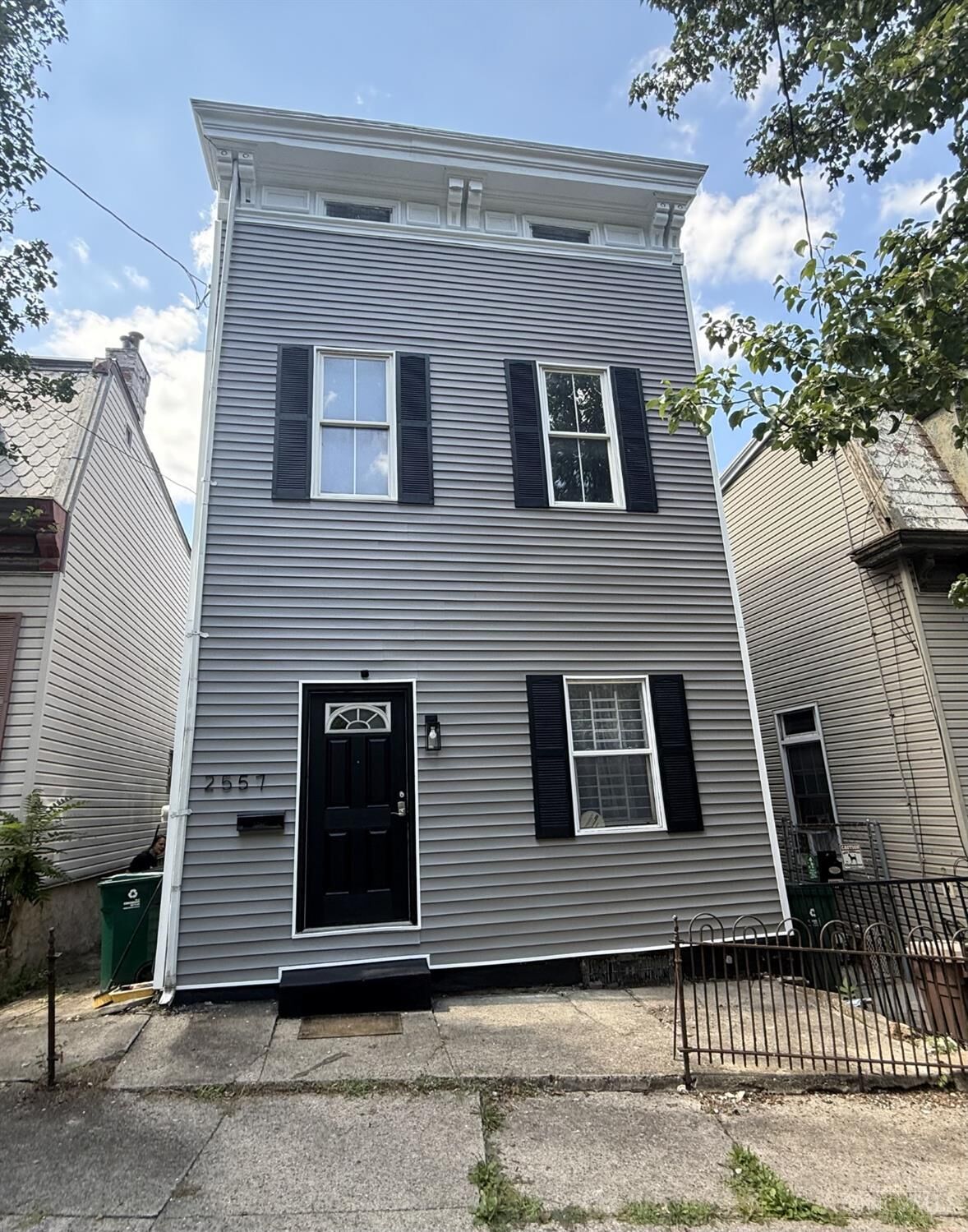Property Photo: 2557 W McMicken Avenue OH 45214