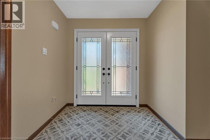 Property Photo:  2 Vinehill Drive  ON L8G 4Y5 