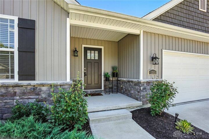 Property Photo: 1255 Redbud Circle OH 45327