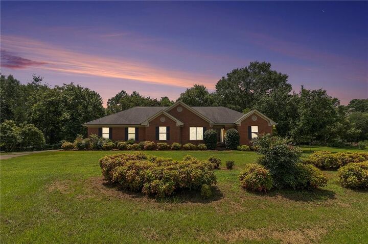 Property Photo:  101 Wedgefield Drive  GA 30252