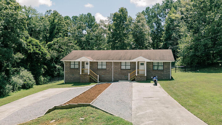 Property Photo: 117 Shadowrock Drive GA 30755