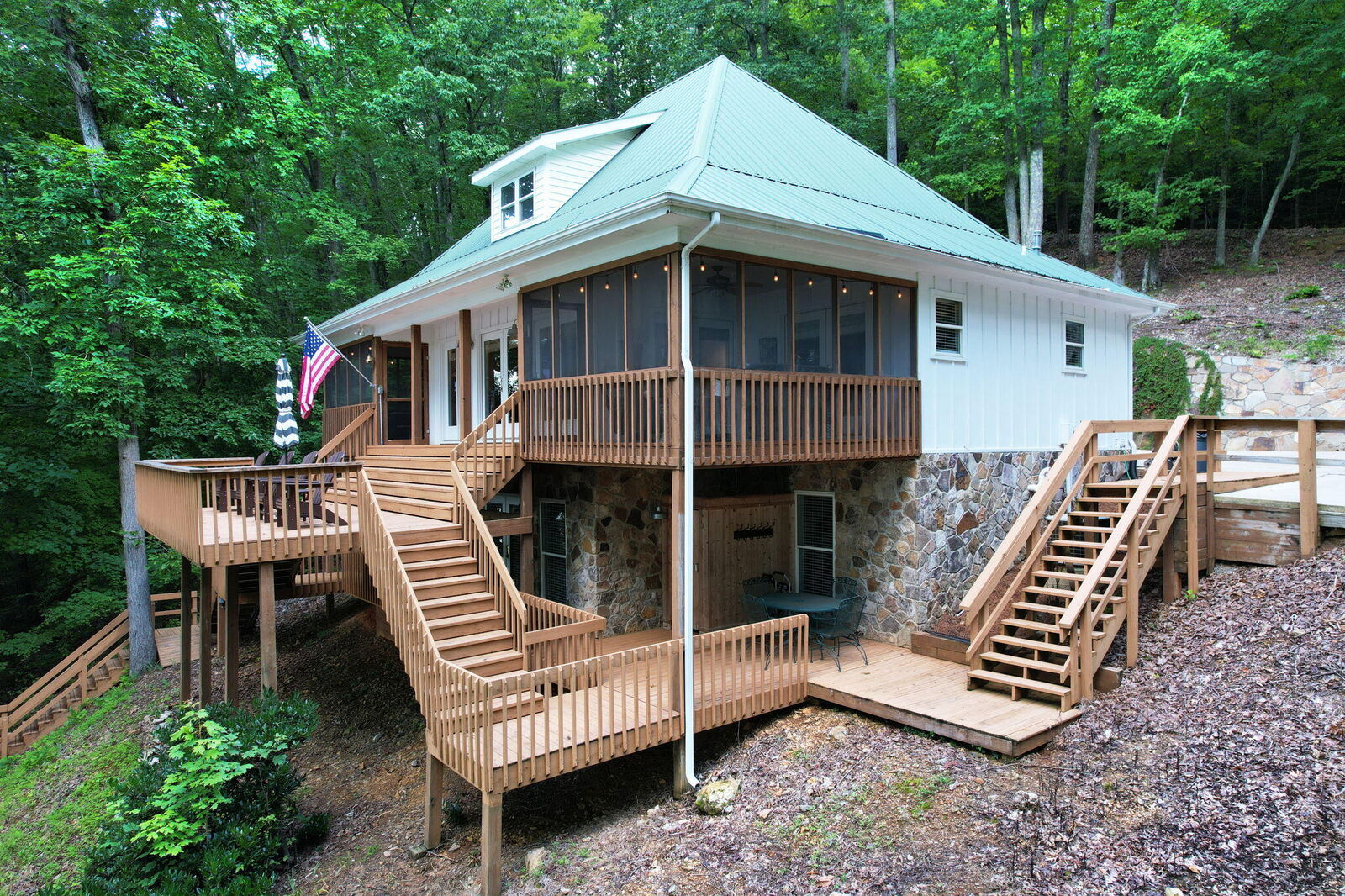 Property Photo: 719 Clearwater Drive TN 37381