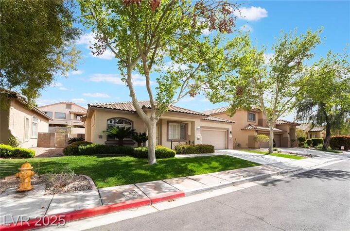 Property Photo: 3057 Sunrise Heights Drive NV 89052