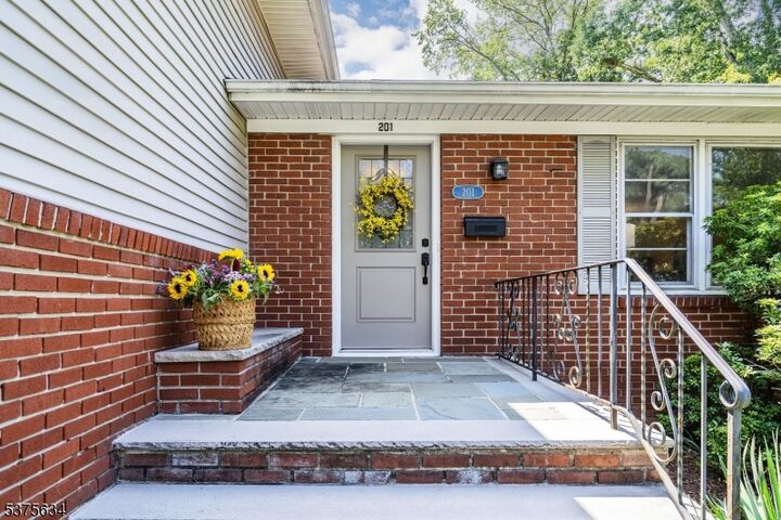 Property Photo:  201 Commonwealth Ave  NJ 07974 