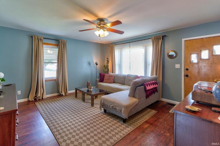 Property Photo:  2359 E Tennessee Street  IN 47711-4839 