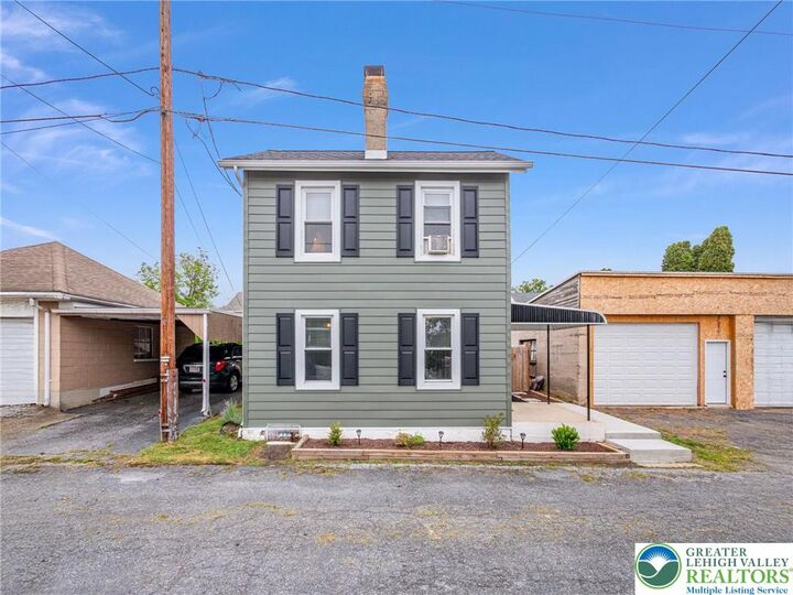 1015 Crane Street  North Catasauqua Bor PA 18032 photo