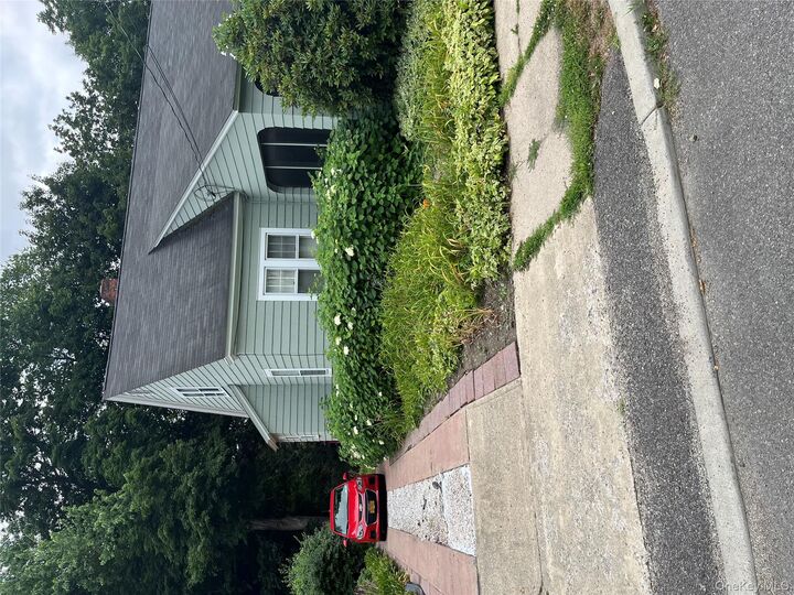 Property Photo: 11 Washington Avenue NY 12037