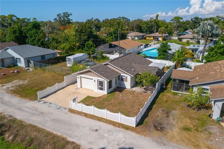 Property Photo:  2347 Benson Street  FL 34231 