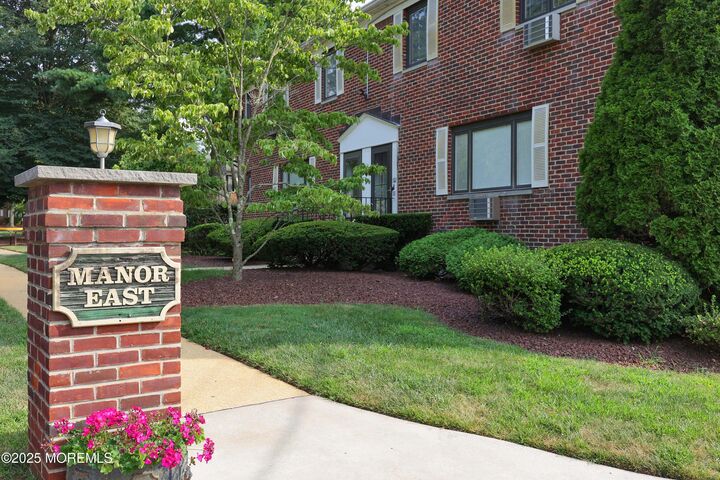 184 Manor E  Red Bank NJ 07701 photo