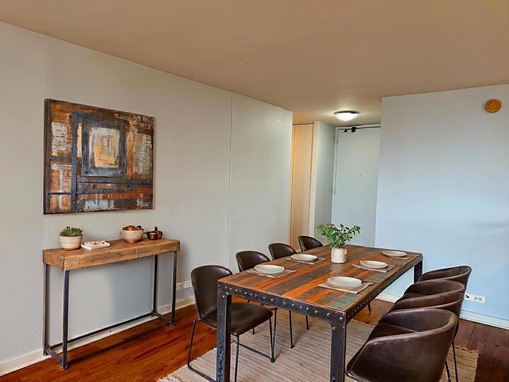Property Photo:  655 W Irving Park Road 1708  IL 60613 
