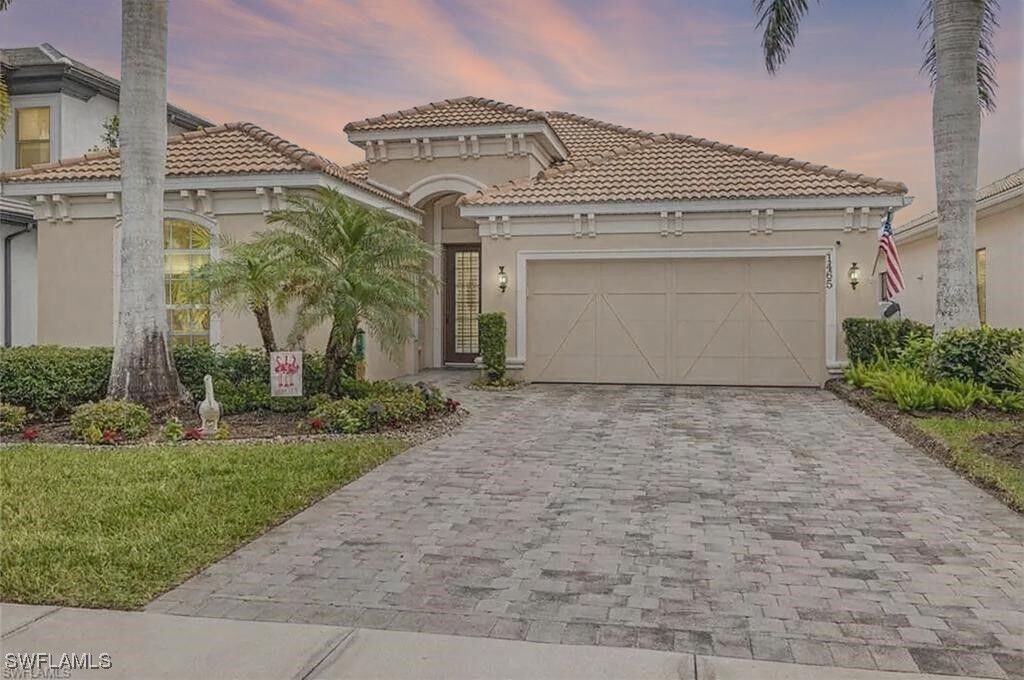 Property Photo:  1465 Serrano Circle  FL 34105 