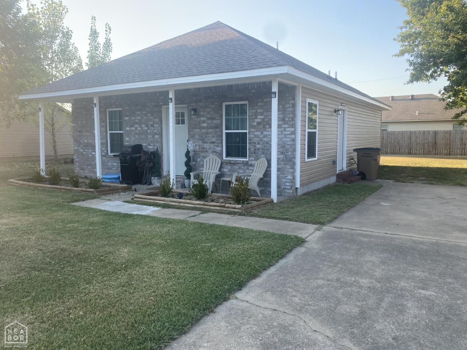 Property Photo:  406 Jones Street  AR 72432 