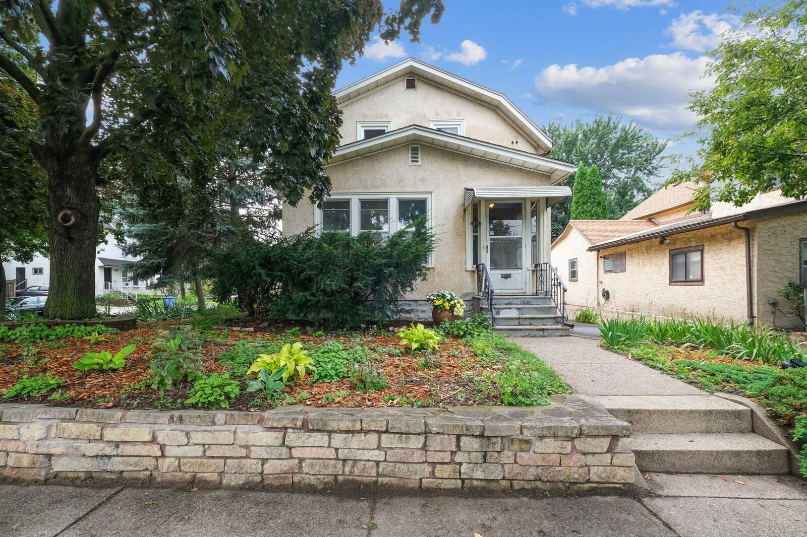 Property Photo:  1902 Quincy Street NE  MN 55418 