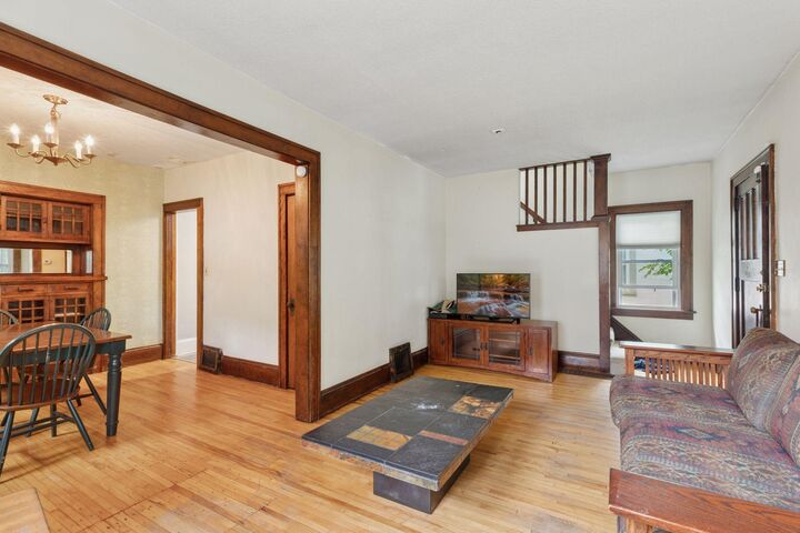 Property Photo:  1724 James Avenue  MN 55105 