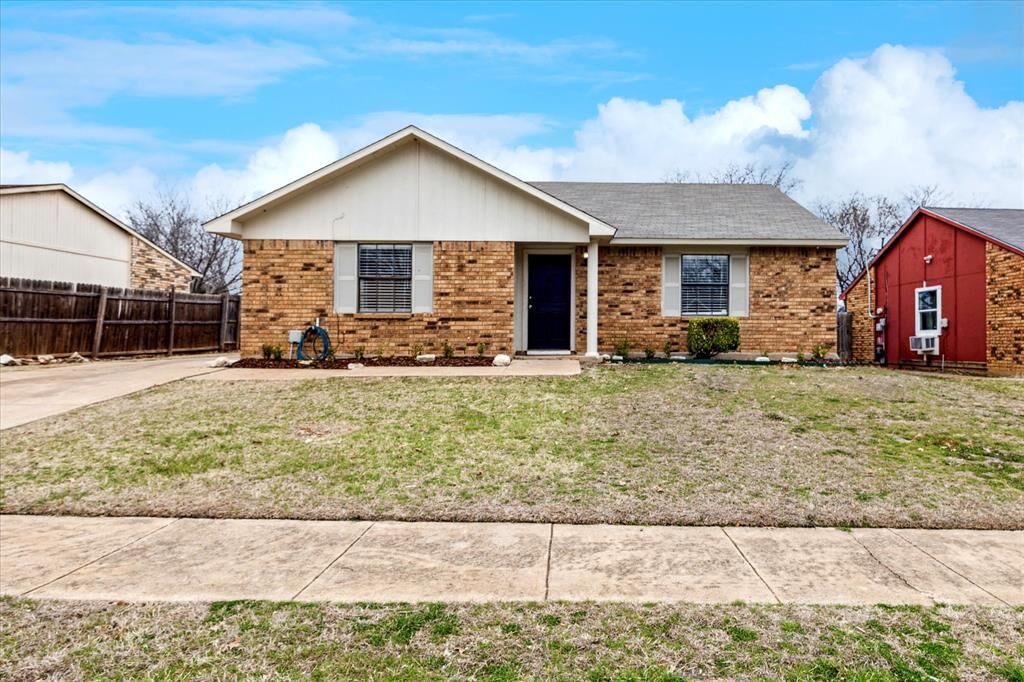 Property Photo: 3728 Horizon Place TX 76133
