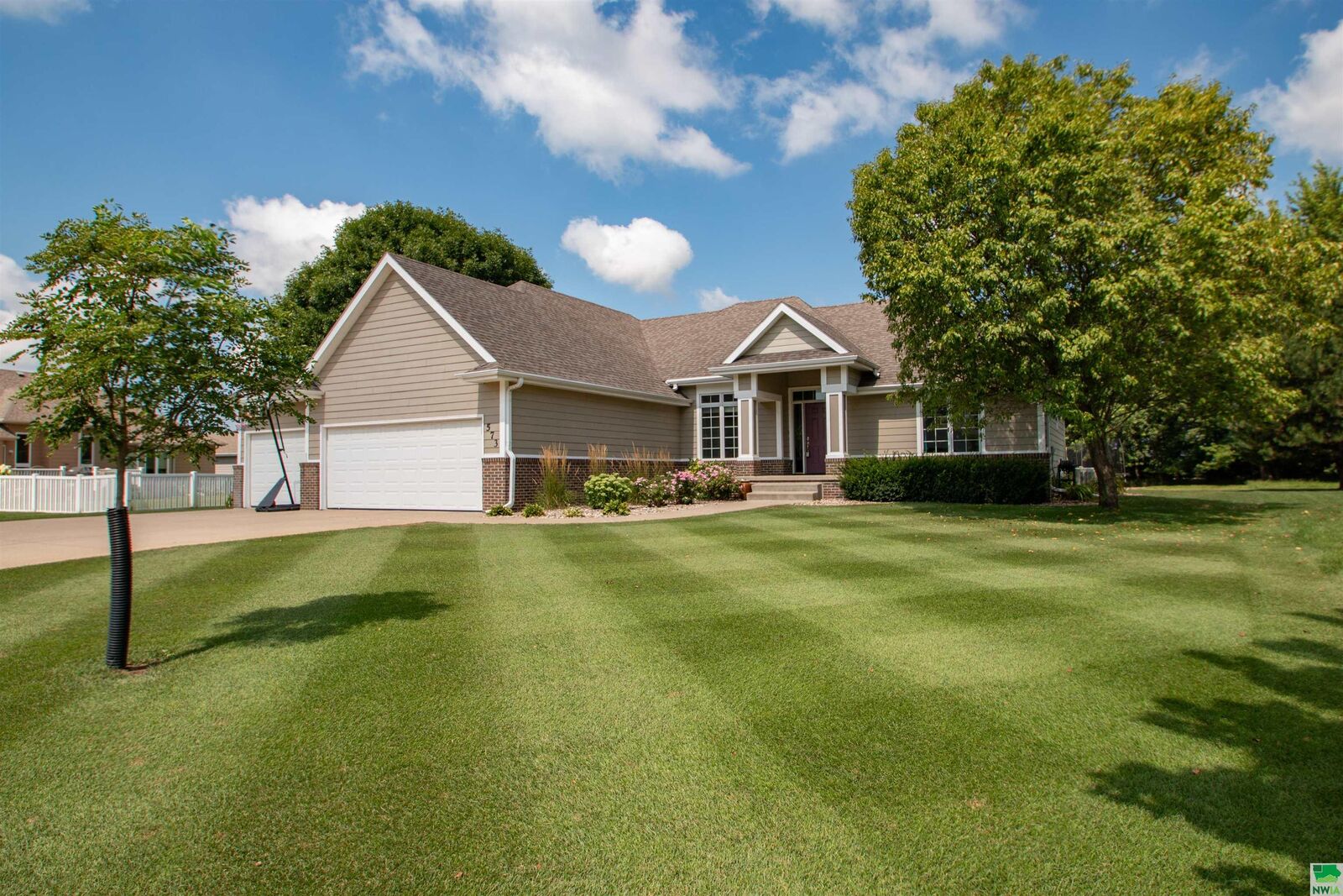 Property Photo:  573 Oxbow Trail  SD 57049 