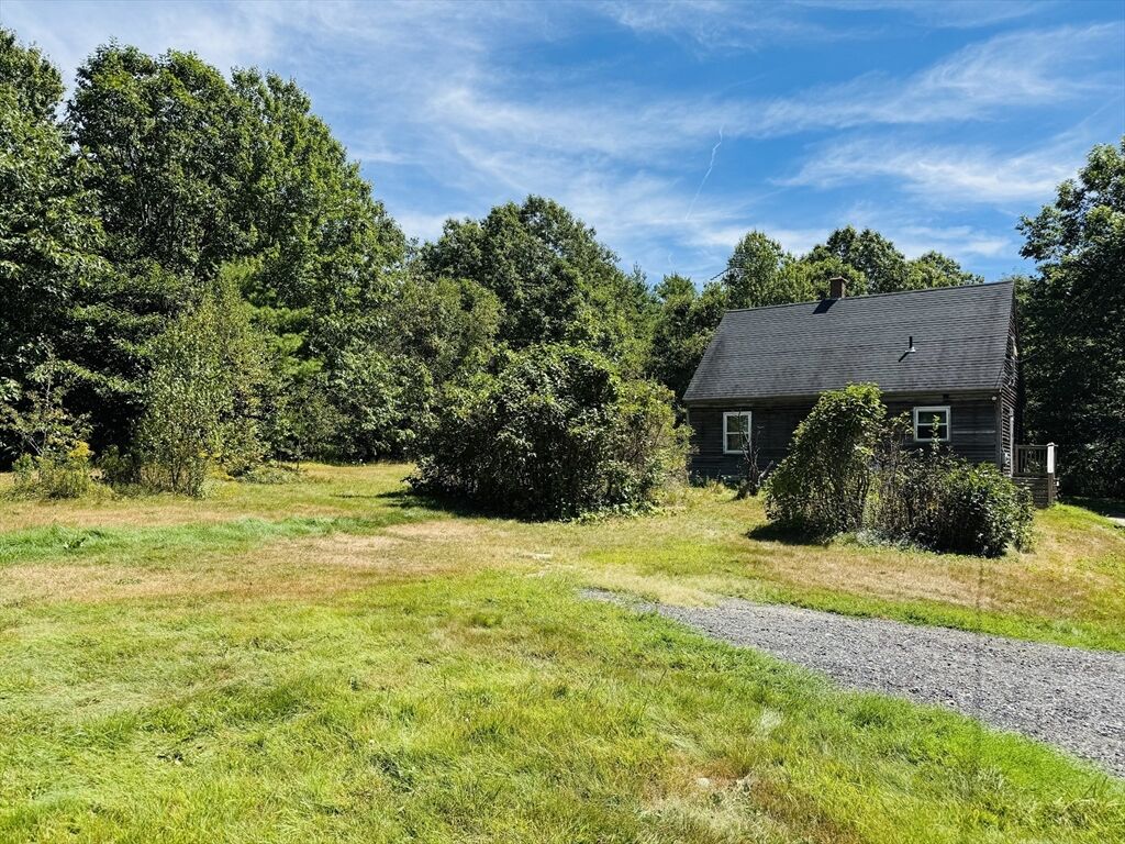 Property Photo:  66 Minott Rd  MA 01473 