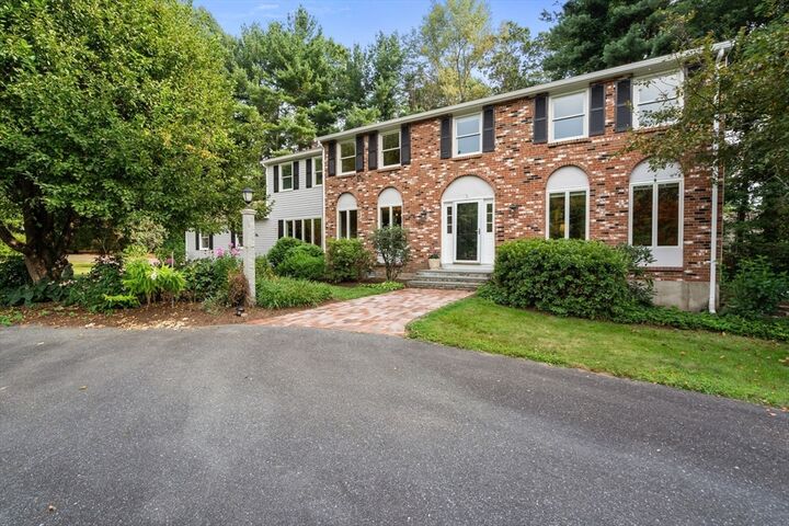 Property Photo:  1 Pueblo Rd  MA 02052 