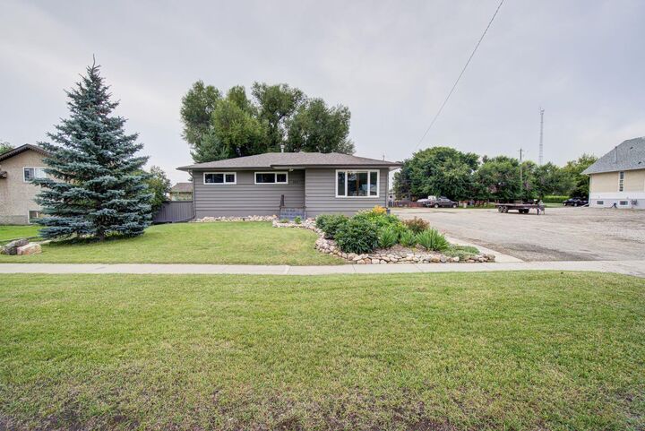 Photo de la propriété: 351 49 Avenue W AB T0L 0T0