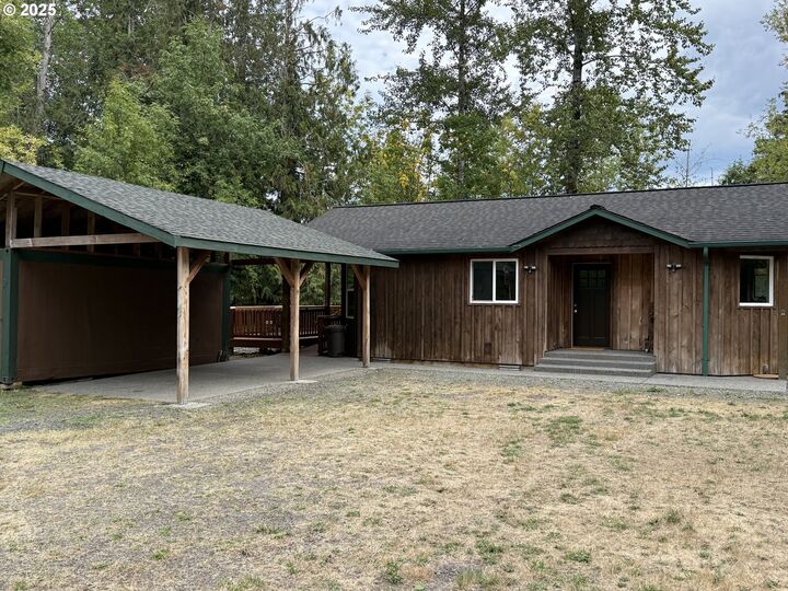 Property Photo:  160 Hall Rd  WA 98645 