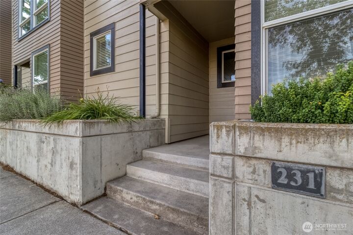 Property Photo:  231 W Sumach Street  WA 99362 