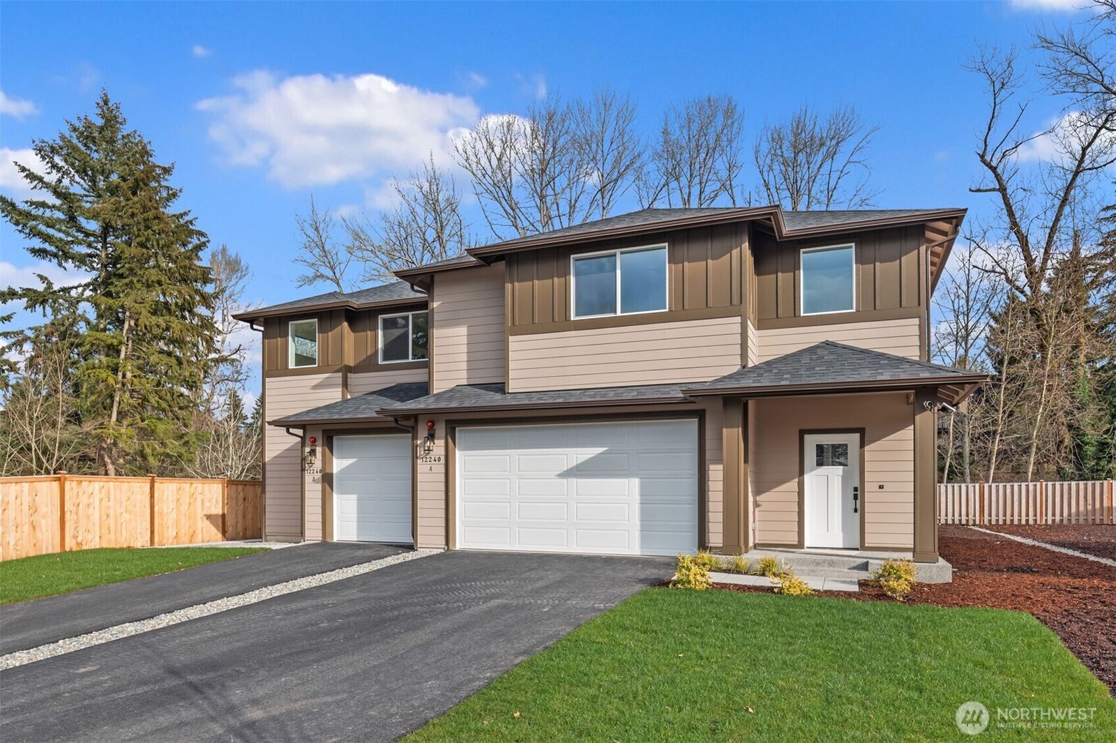 Property Photo: 12240 13th Place SW 4A WA 98146
