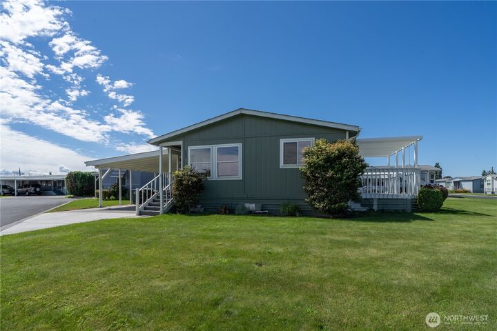 Property Photo: 2240 W Broadway Avenue 245 WA 98837