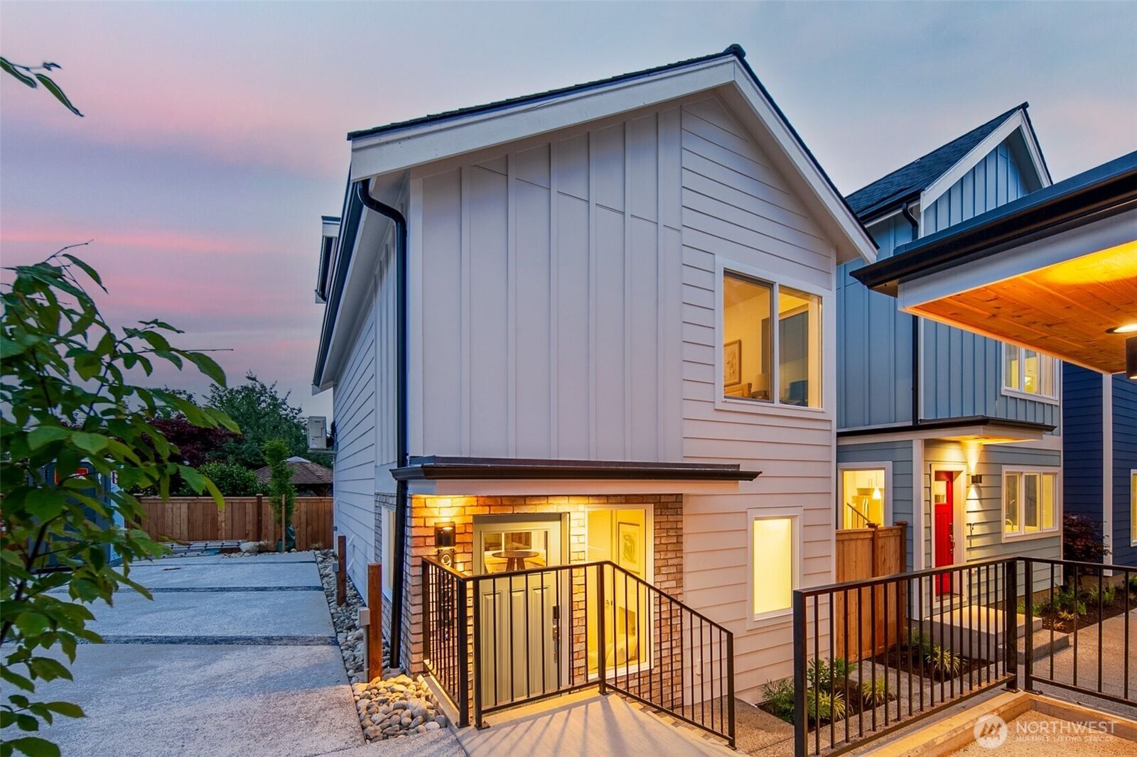 Property Photo:  9220  4th Avenue NW  WA 98117 