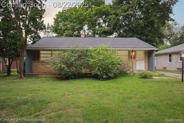 27627 Lexington Parkway  Southfield MI 48076 photo