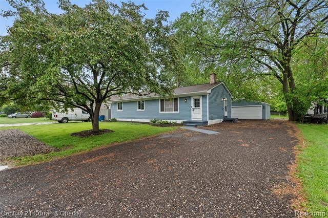 6262 Garden Court  Warren MI 48091 photo