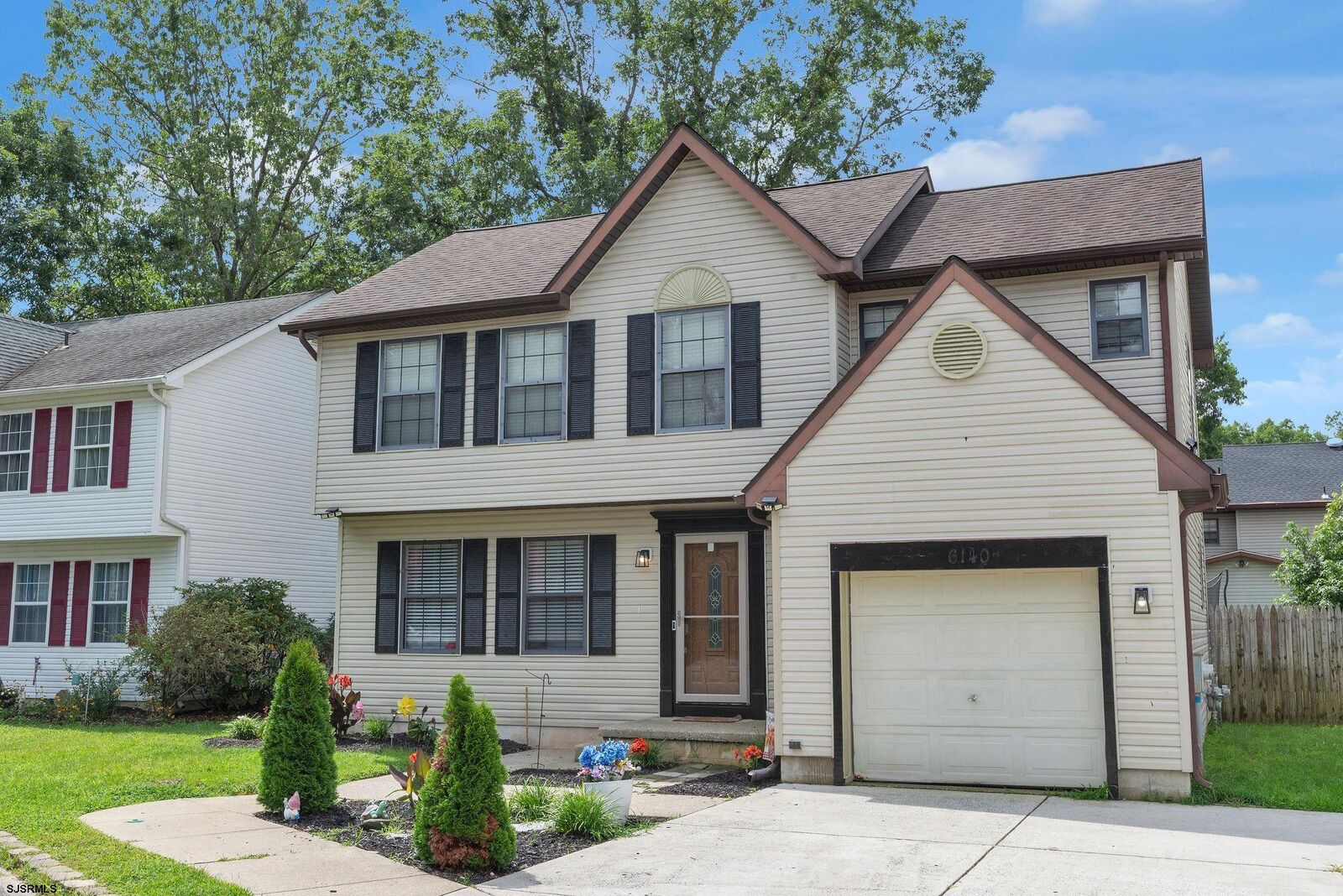 Property Photo: 6140 Robin Dr Dr NJ 08330